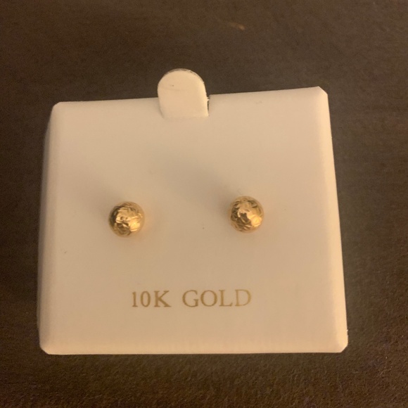 10K Hammered Gold Stud Earrnings - Picture 1 of 2